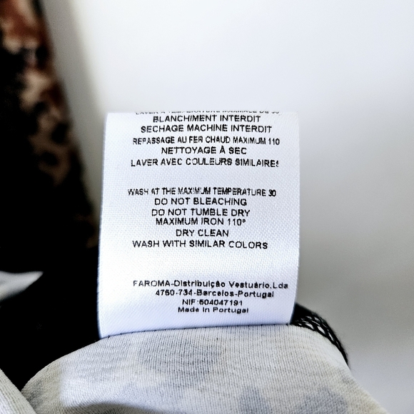 NWT Maloka Magic Safari Dress Size 2 US S Jungle Animal Print V Neck - Picture 4 of 5